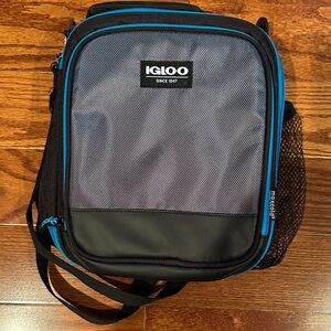 Igloo Gray and Blue Men’s Insulated Lunch Bag